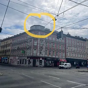 Appartamento Gesamte Ueber Den Daechern Wiens, Vienna