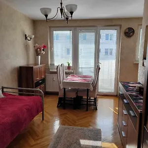 https://apt-apartament-zlota-67.warsawhotelspoland.com