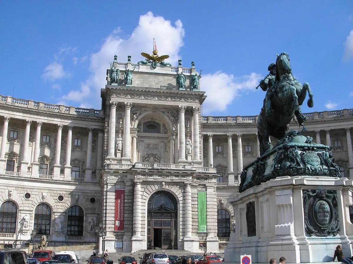 Operngasse-Karlsplatz Apartment Vienna
