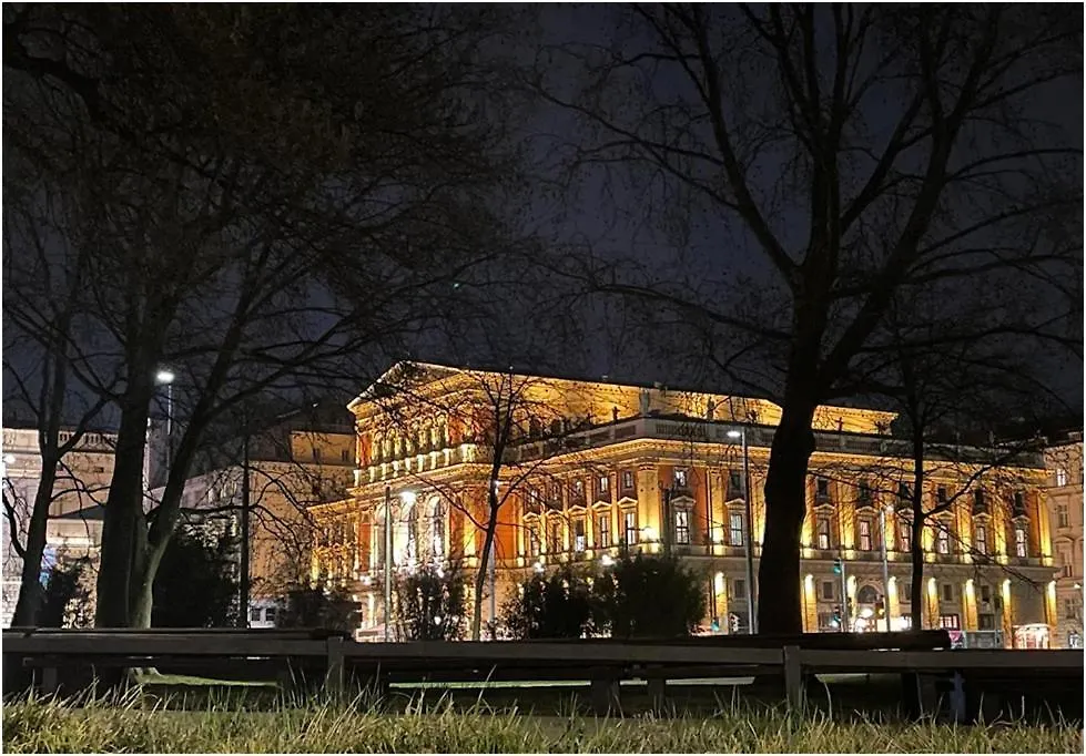 Operngasse-Karlsplatz Apartment Vienna