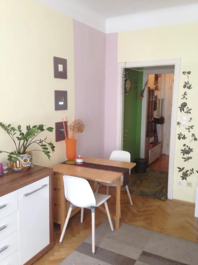 Operngasse-Karlsplatz Apartment Vienna